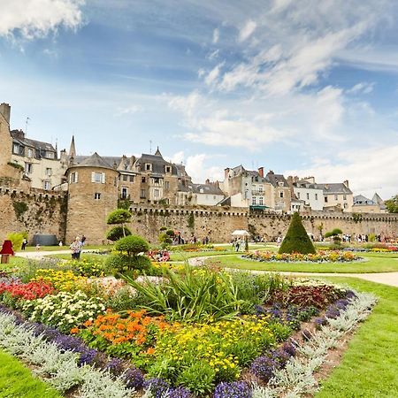 Studio Tout Confort Avec Vue Cathedrale A St Patern Vannes-Centre Leilighet Eksteriør bilde