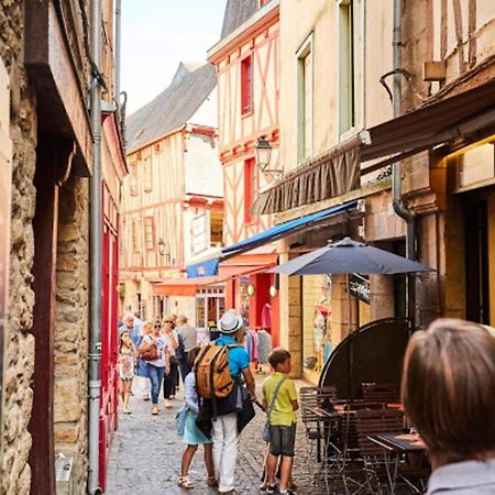 Studio Tout Confort Avec Vue Cathedrale A St Patern Vannes-Centre Leilighet Eksteriør bilde