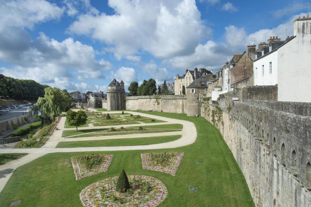 Studio Tout Confort Avec Vue Cathedrale A St Patern Vannes-Centre Leilighet Eksteriør bilde