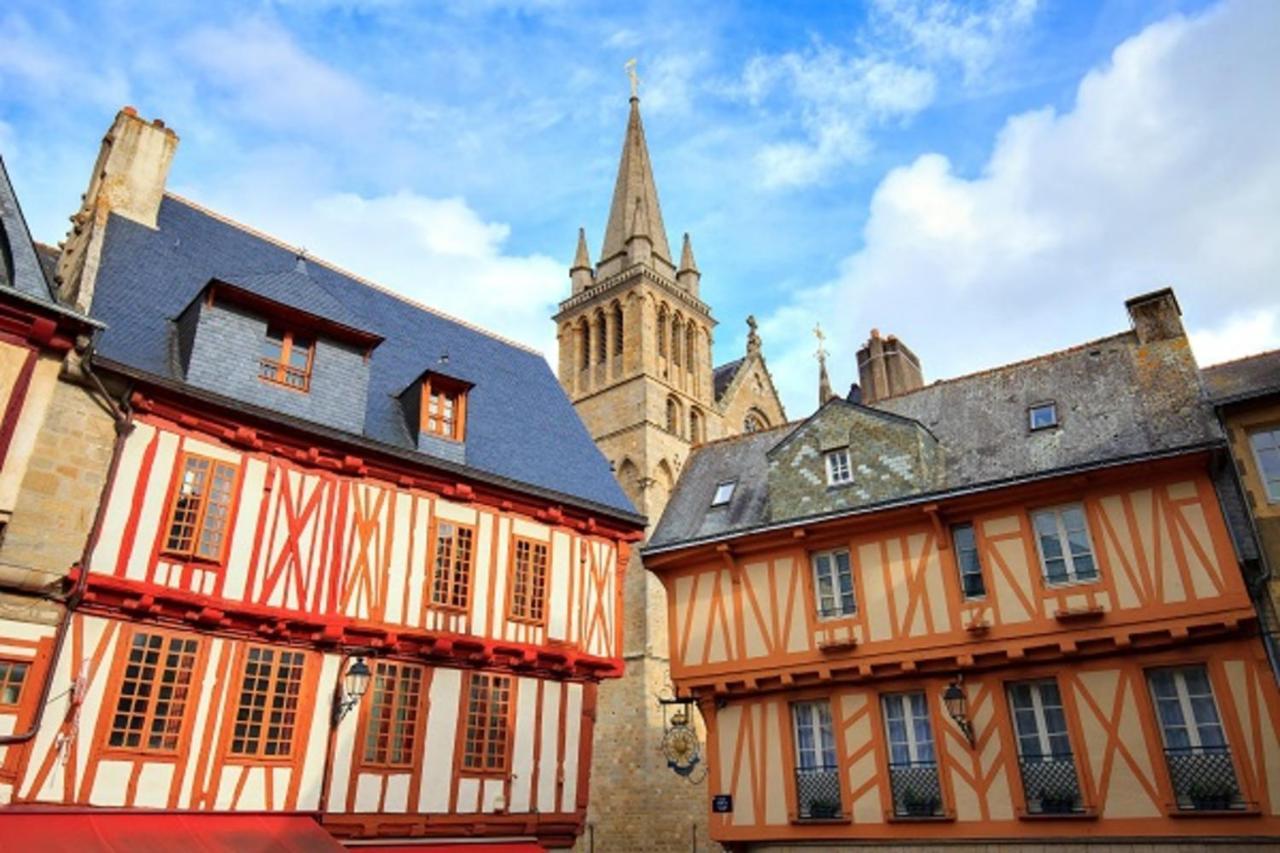 Studio Tout Confort Avec Vue Cathedrale A St Patern Vannes-Centre Leilighet Eksteriør bilde